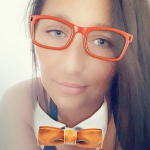 Meet your Posher, Collette